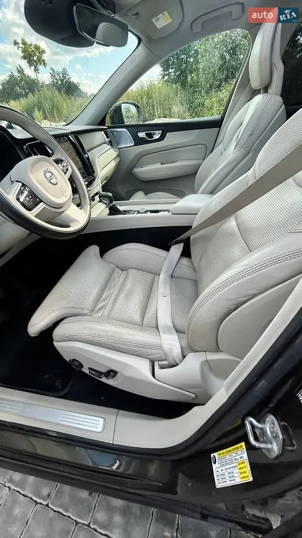 2017 Volvo XC60 - мініатюра 27