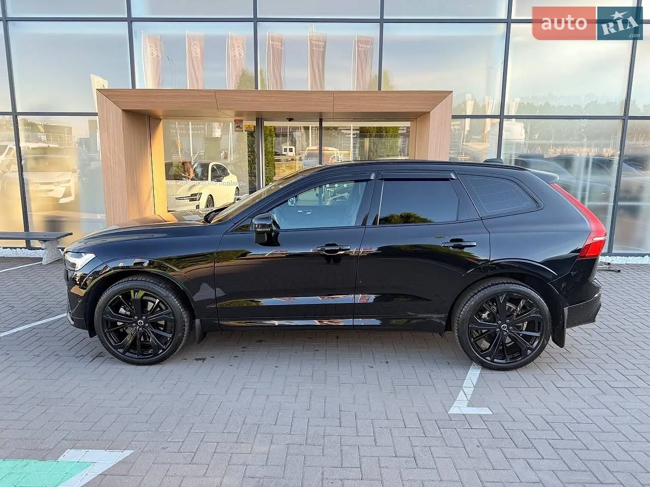 2024 Volvo XC60 - мініатюра 11