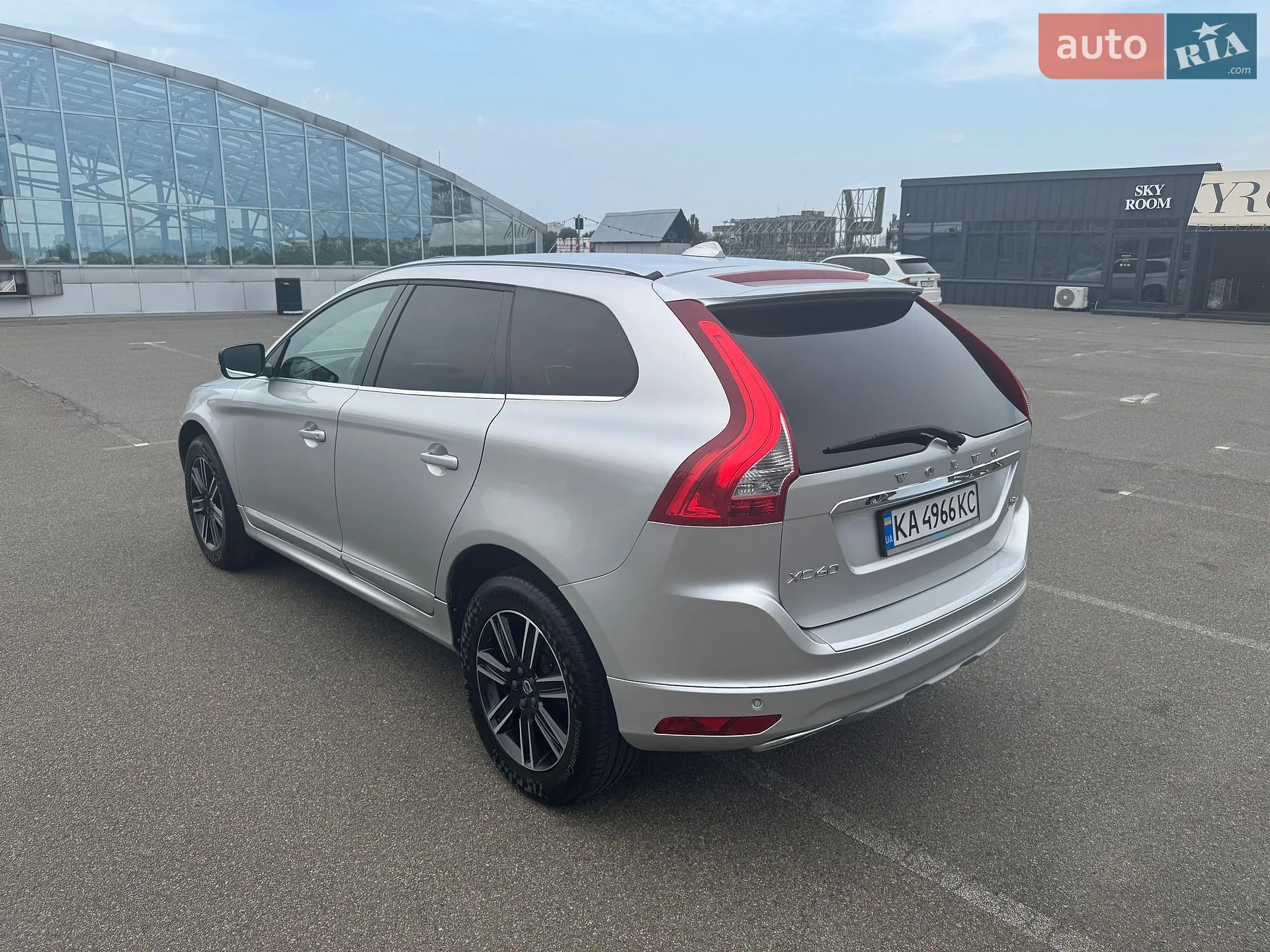 2017 Volvo XC60 - мініатюра 10