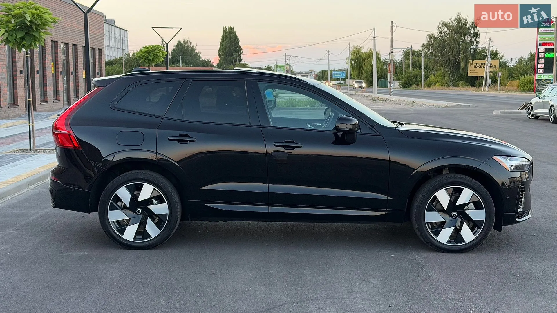 2024 Volvo XC60 - мініатюра 12