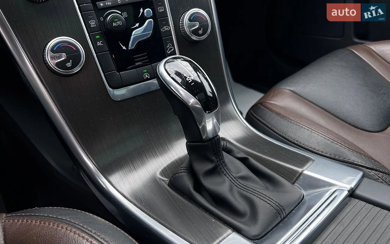 2015 Volvo XC60 - мініатюра 18