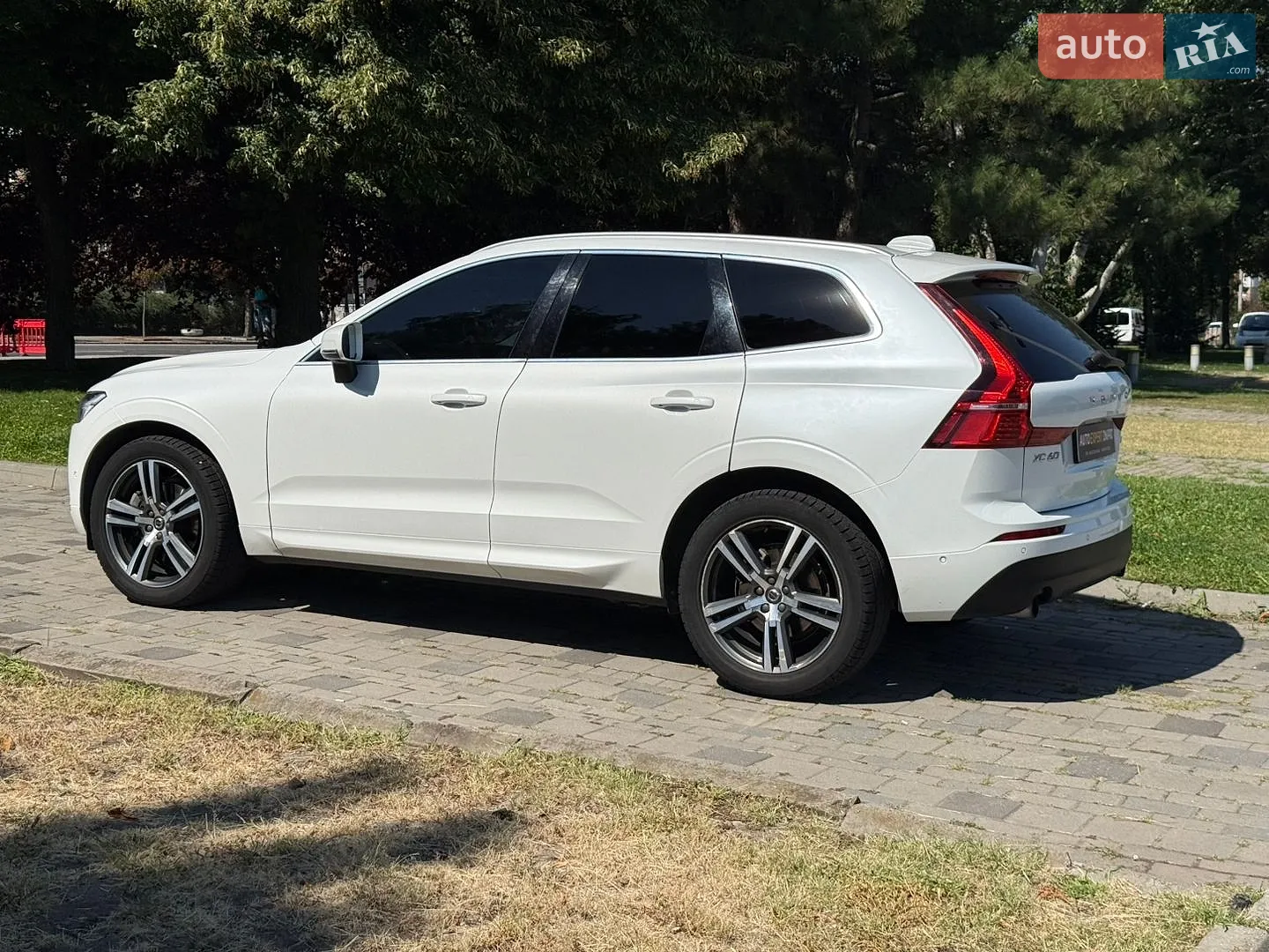 2017 Volvo XC60 - мініатюра 12