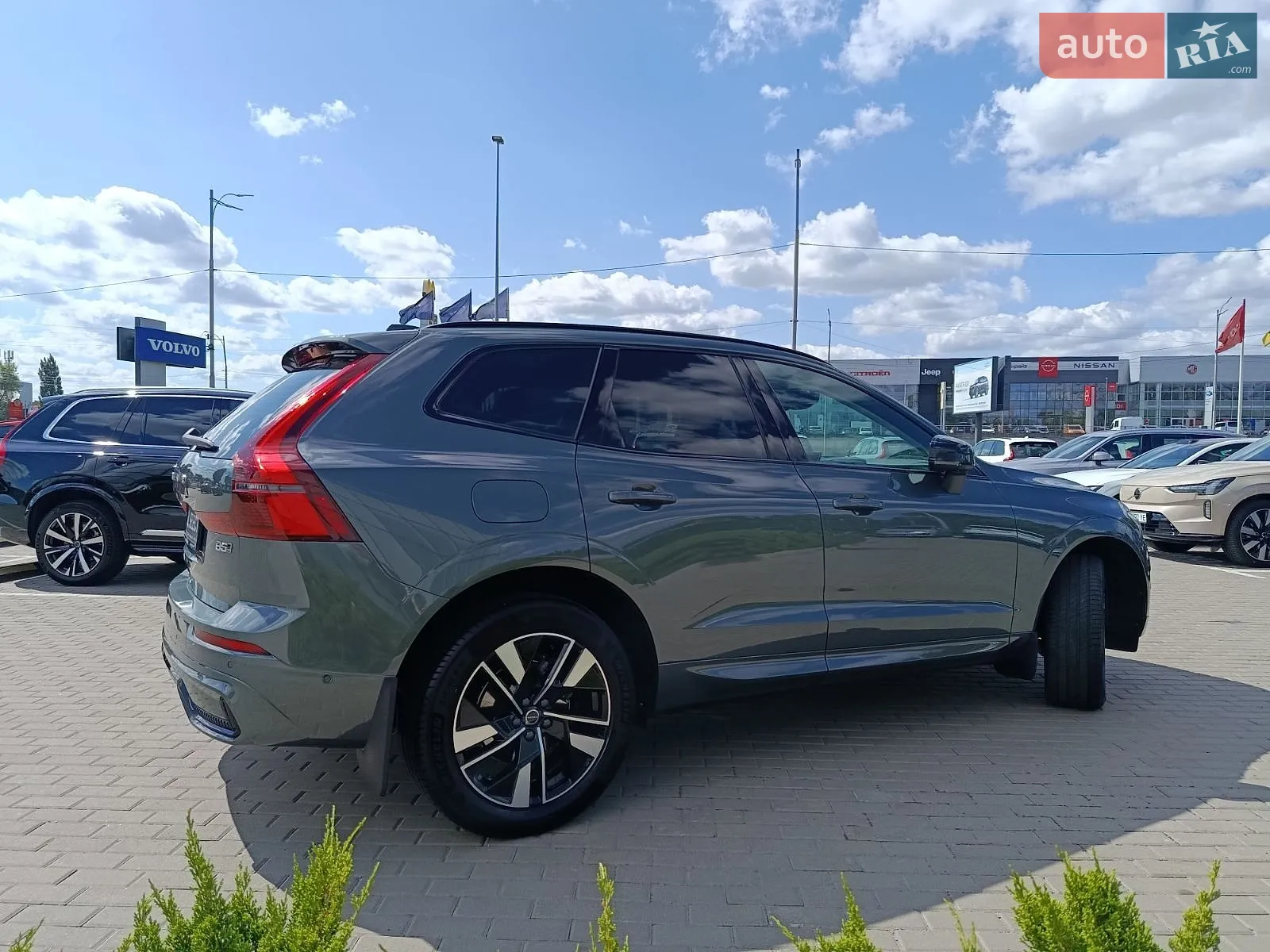 2025 Volvo XC60 - мініатюра 7