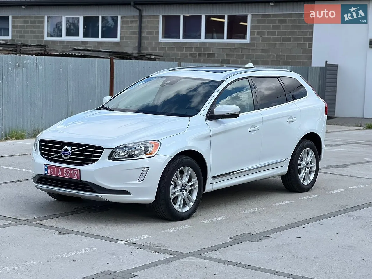 2016 Volkswagen Tiguan - мініатюра 25