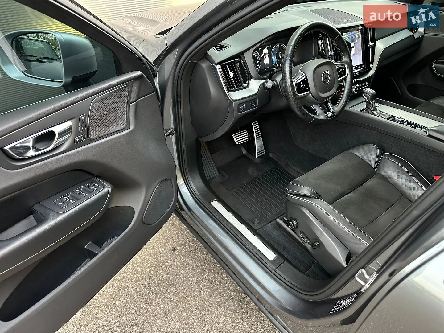 2018 Volvo XC60 - мініатюра 19