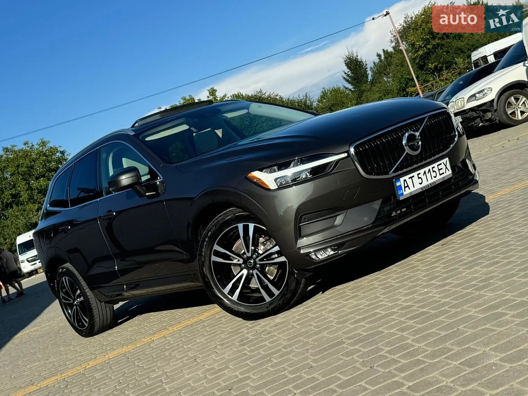 2021 Volvo XC60 - фото 1