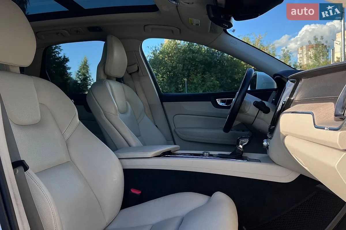 2017 Volvo XC60 - мініатюра 19