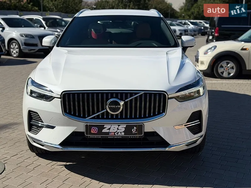 Volvo XC60 2022