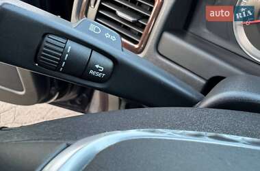 Универсал Volvo XC70 Cross Country 2012 в 