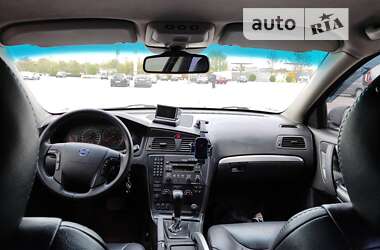 Универсал Volvo XC70 2004 в 