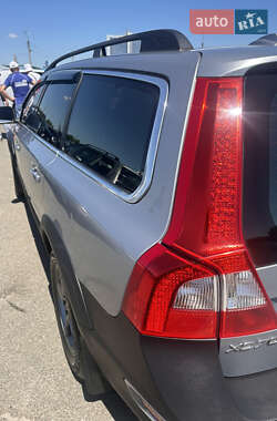 Универсал Volvo XC70 2013 в Киеве