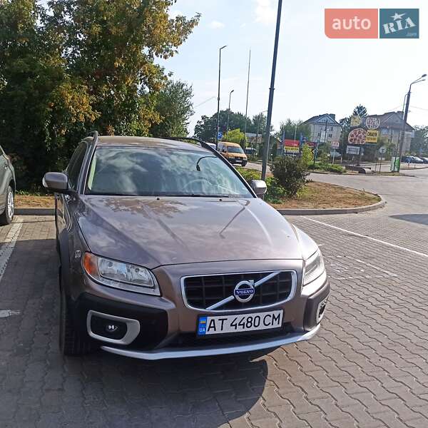 Універсал Volvo XC70 2010 в Івано-Франківську