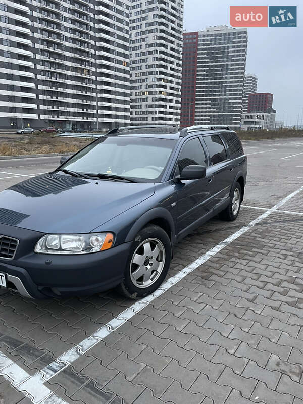 Универсал Volvo XC70 2006 в Киеве