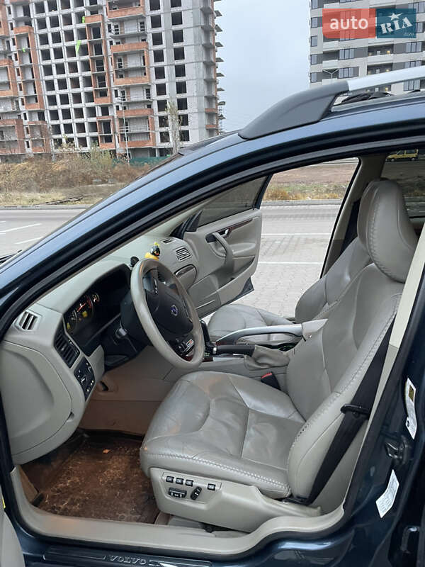 Универсал Volvo XC70 2006 в Киеве