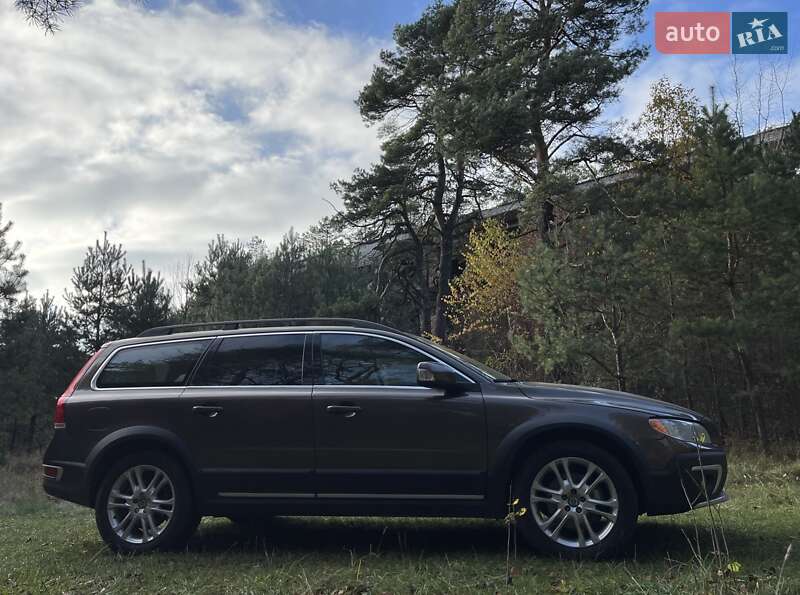Универсал Volvo XC70 2016 в Львове