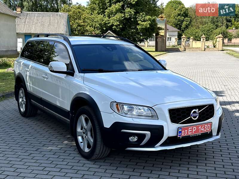Универсал Volvo XC70 2016 в Радивилове
