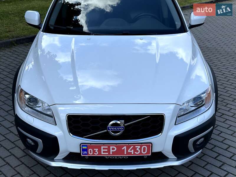 Универсал Volvo XC70 2016 в Радивилове