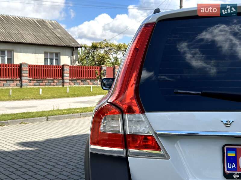 Универсал Volvo XC70 2016 в Радивилове