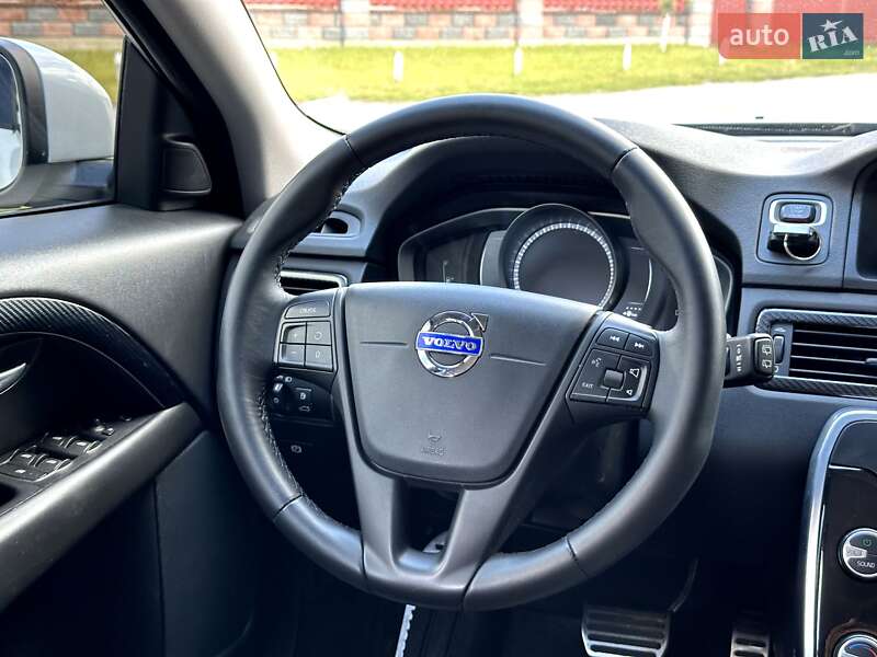 Универсал Volvo XC70 2016 в Радивилове