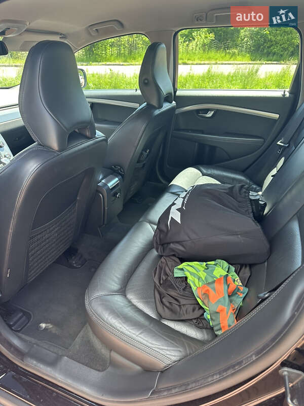 Універсал Volvo XC70 2013 в Трускавці