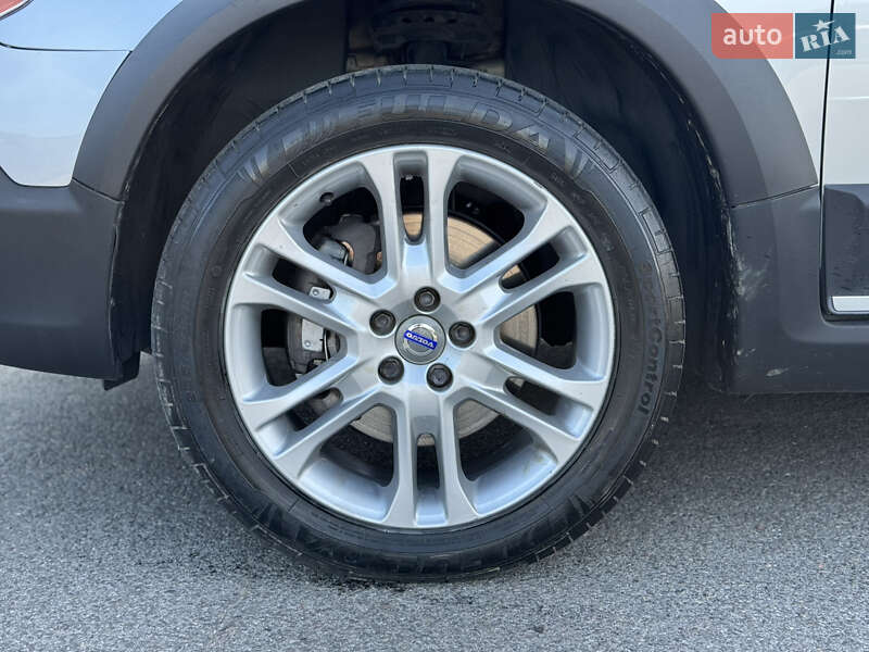 Универсал Volvo XC70 2015 в Львове фото 21 Универсал Volvo XC70 2015 в Львове