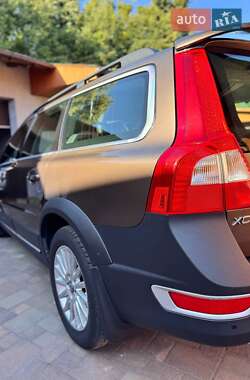Универсал Volvo XC70 2013 в 