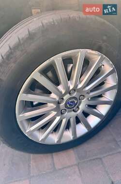 Универсал Volvo XC70 2013 в 