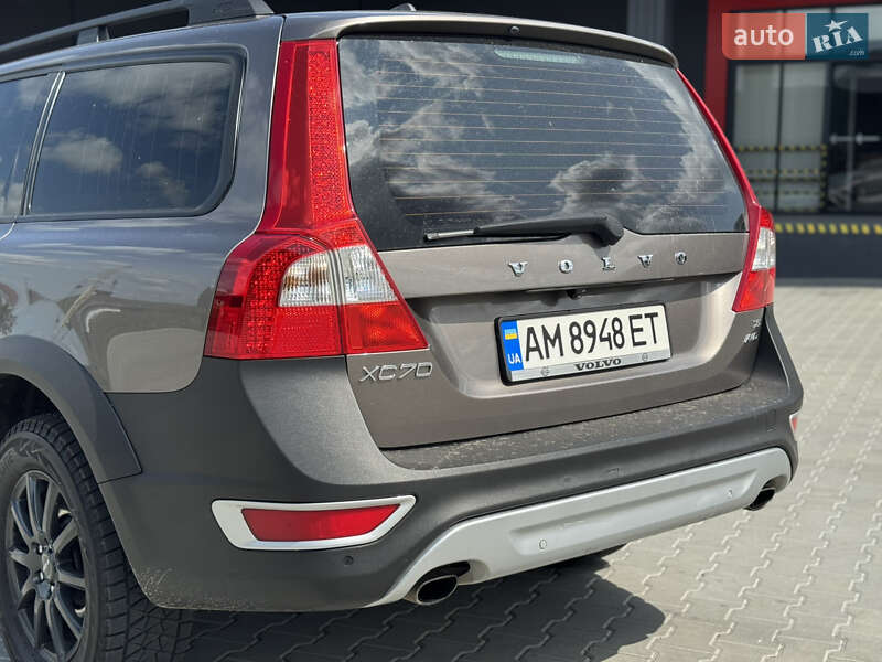 Универсал Volvo XC70 2010 в Житомире