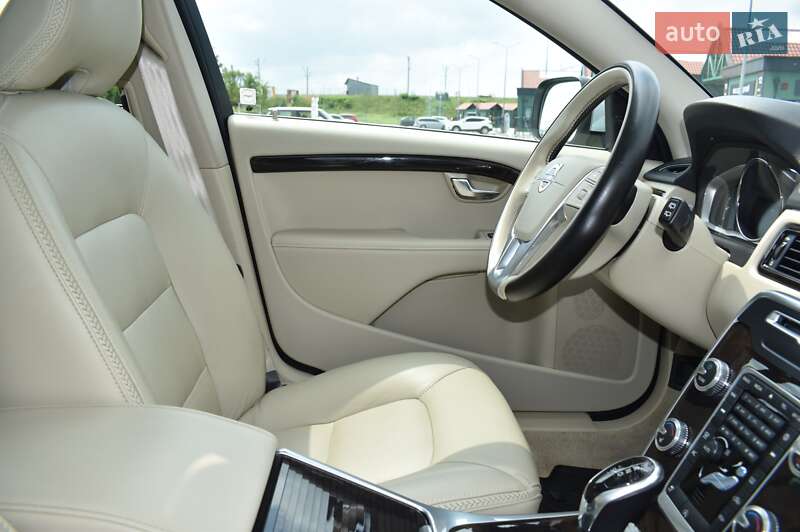 Універсал Volvo XC70 2016 в Києві