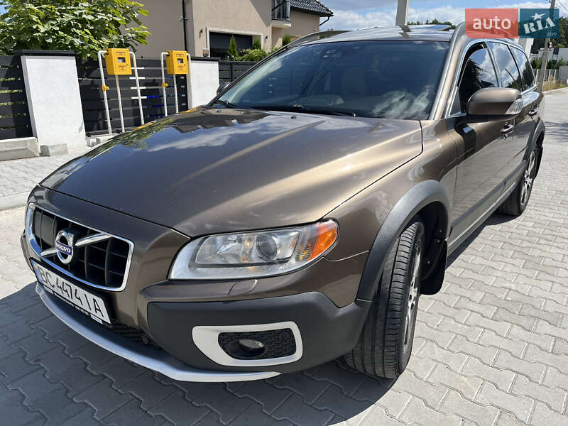 Volvo XC70 2011