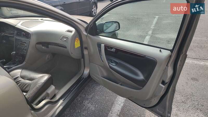 Универсал Volvo XC70 2004 в Львове