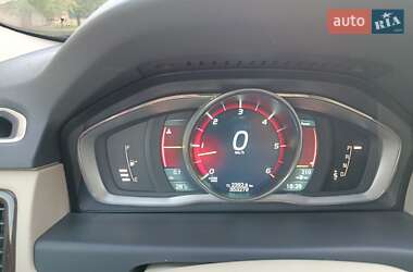 Универсал Volvo XC70 2013 в 