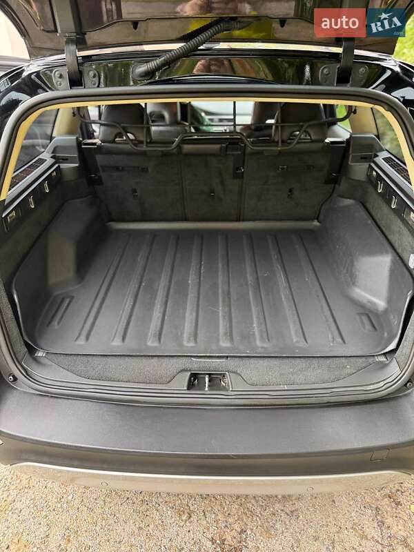 Универсал Volvo XC70 2008 в Киеве