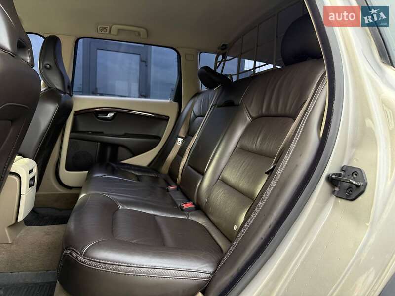 Універсал Volvo XC70 2008 в Києві