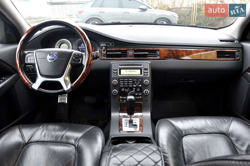 Універсал Volvo XC70 2010 в Львові