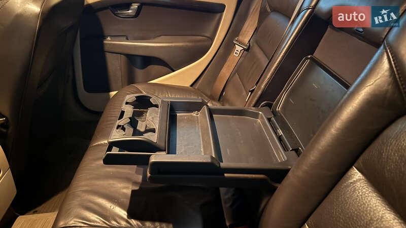 Универсал Volvo XC70 2007 в Киеве