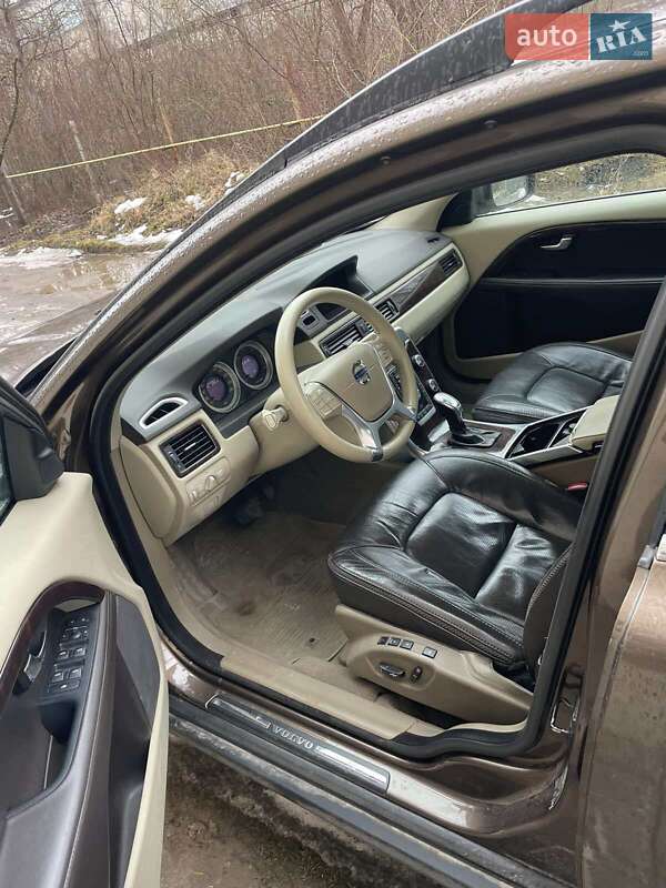 Универсал Volvo XC70 2013 в Ивано-Франковске