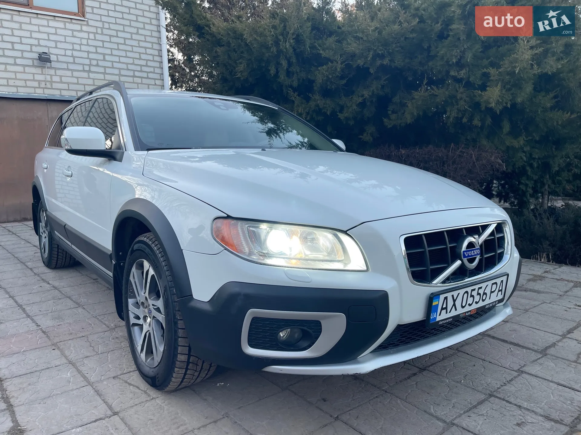 Volvo XC70 2011