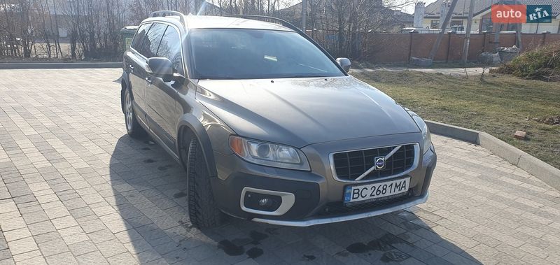Volvo XC70 2011