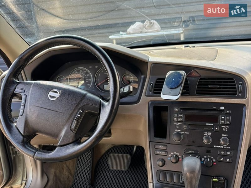 Универсал Volvo XC70 2004 в Житомире