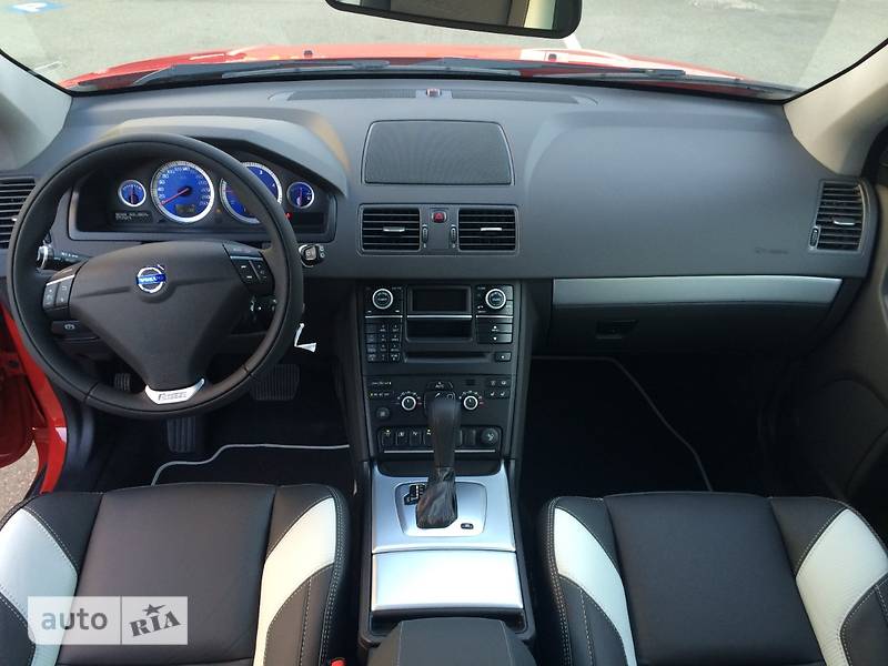 Внедорожник / Кроссовер Volvo XC90 2014 в Киеве