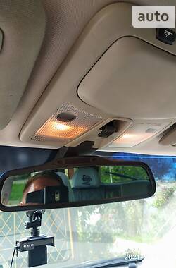 Внедорожник / Кроссовер Volvo XC90 2003 в 