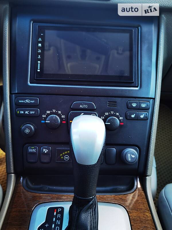 Седан Volvo XC90 2003 в Киеве