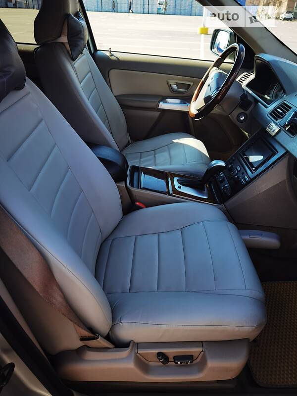 Седан Volvo XC90 2003 в Киеве