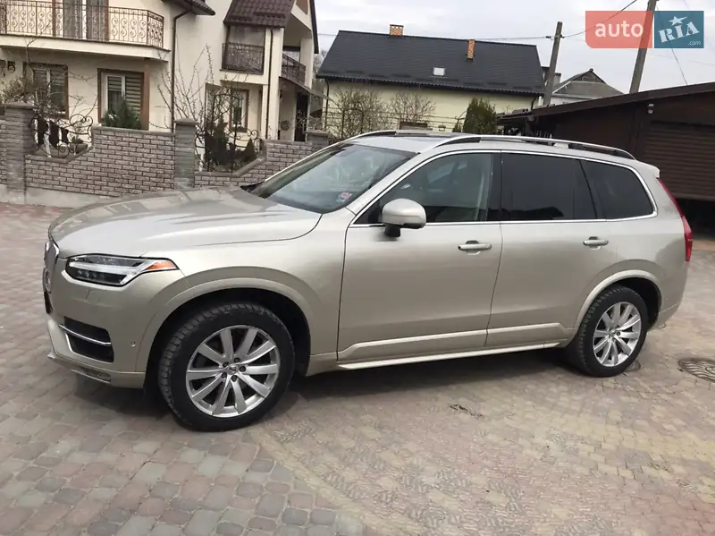 Volvo XC90