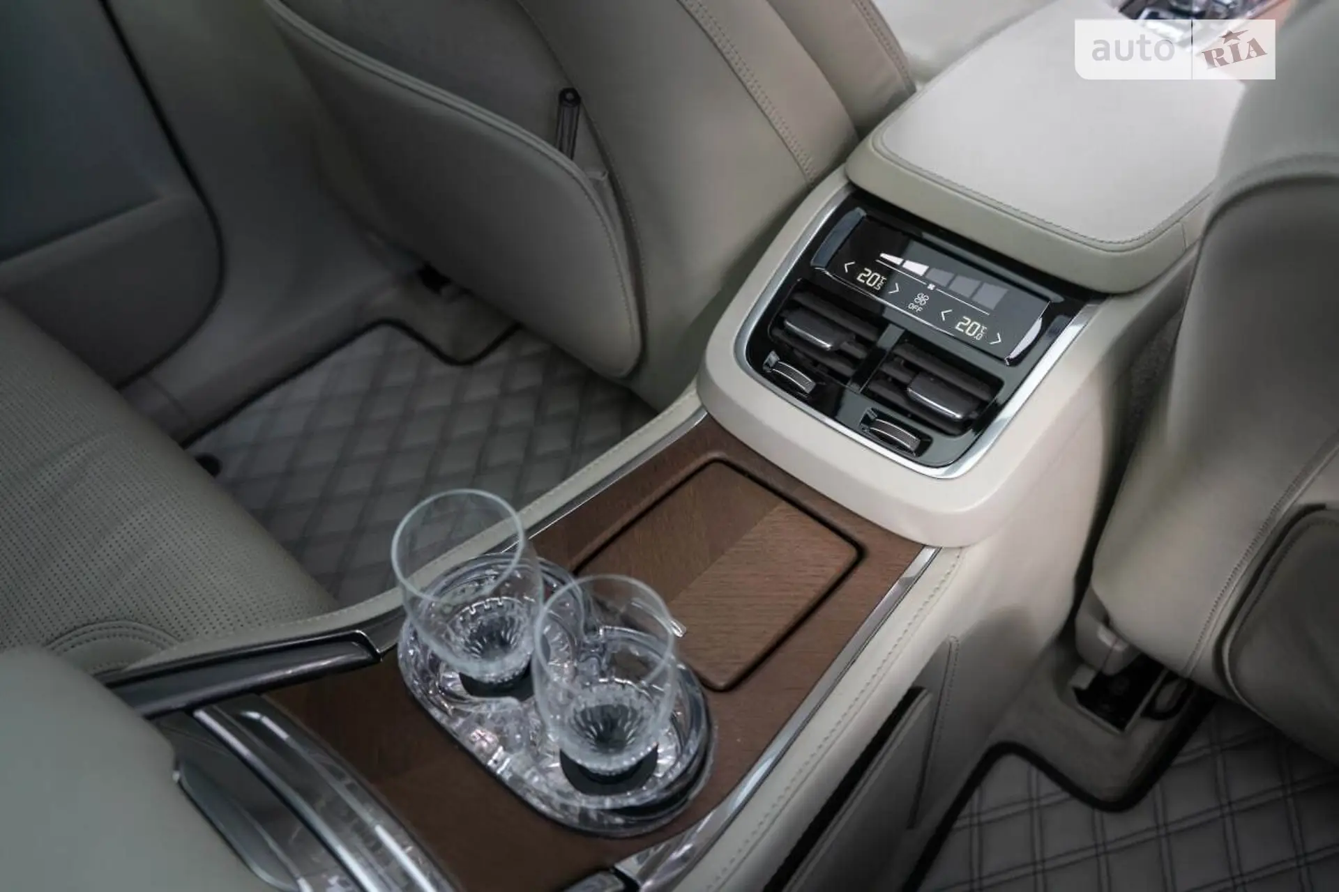 2016 Volvo XC90 - мініатюра 54