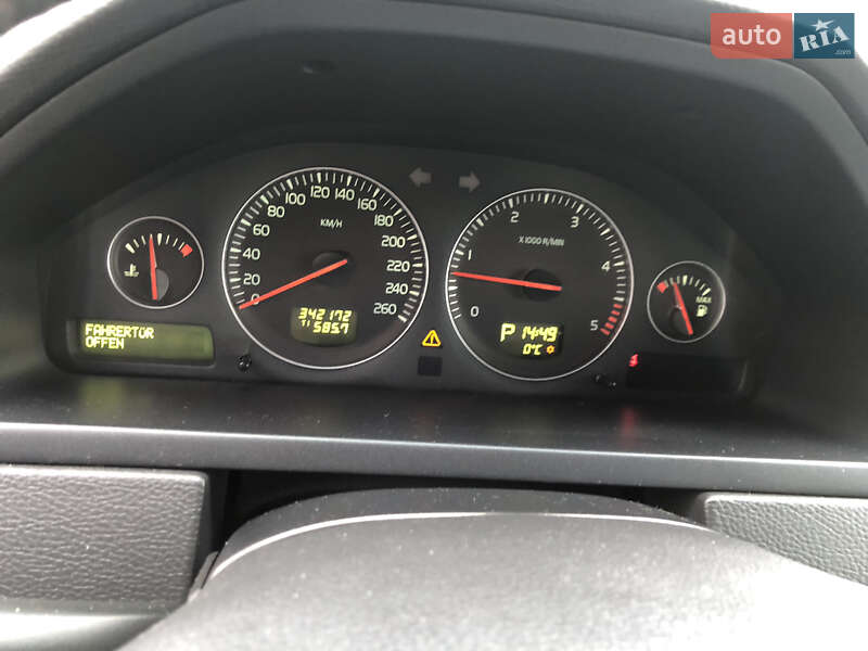 Позашляховик / Кросовер Volvo XC90 2009 в Києві фото 10 Позашляховик / Кросовер Volvo XC90 2009 в Києві