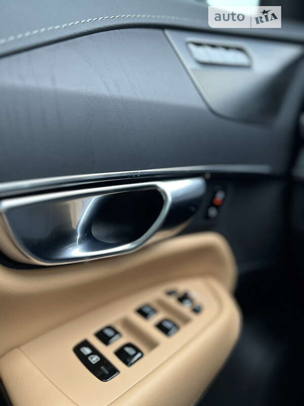 Внедорожник / Кроссовер Volvo XC90 2022 в Полтаве фото 25 Внедорожник / Кроссовер Volvo XC90 2022 в Полтаве