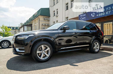 Позашляховик / Кросовер Volvo XC90 2019 в 