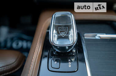 Позашляховик / Кросовер Volvo XC90 2019 в 